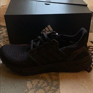 NWT Women’s Adidas Ultraboost 20 -All Black